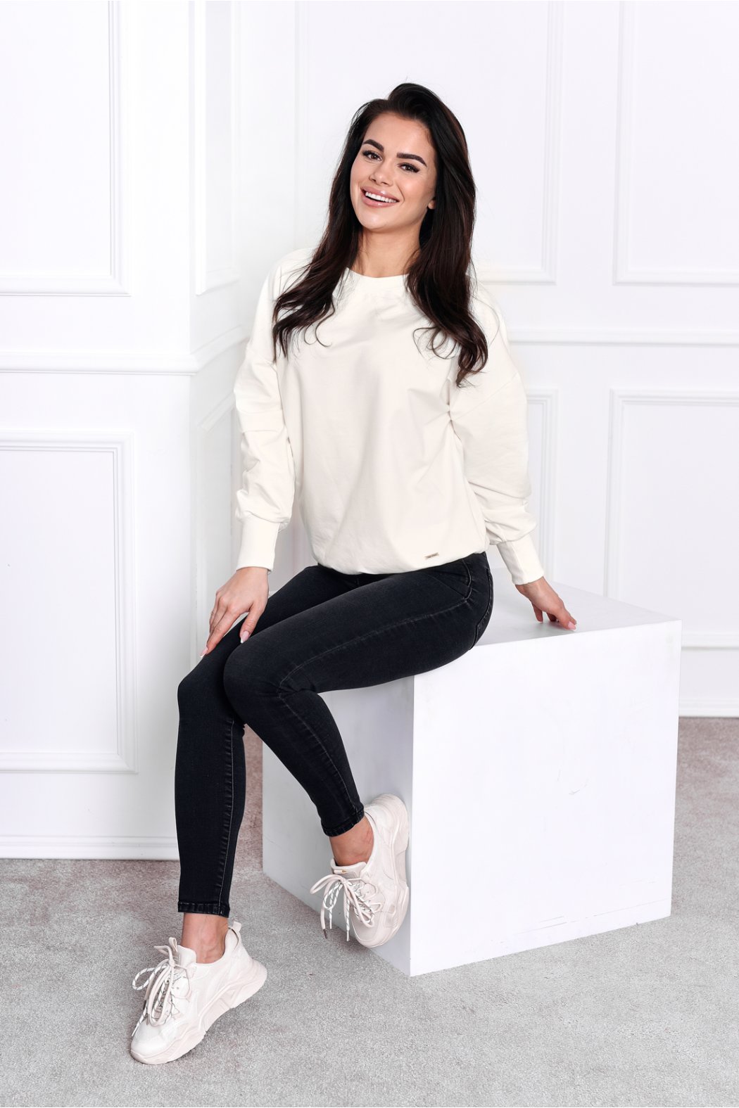 BLUZA DAMSKA Z MARSZCZONYMI RĘKAWAMI BELLA