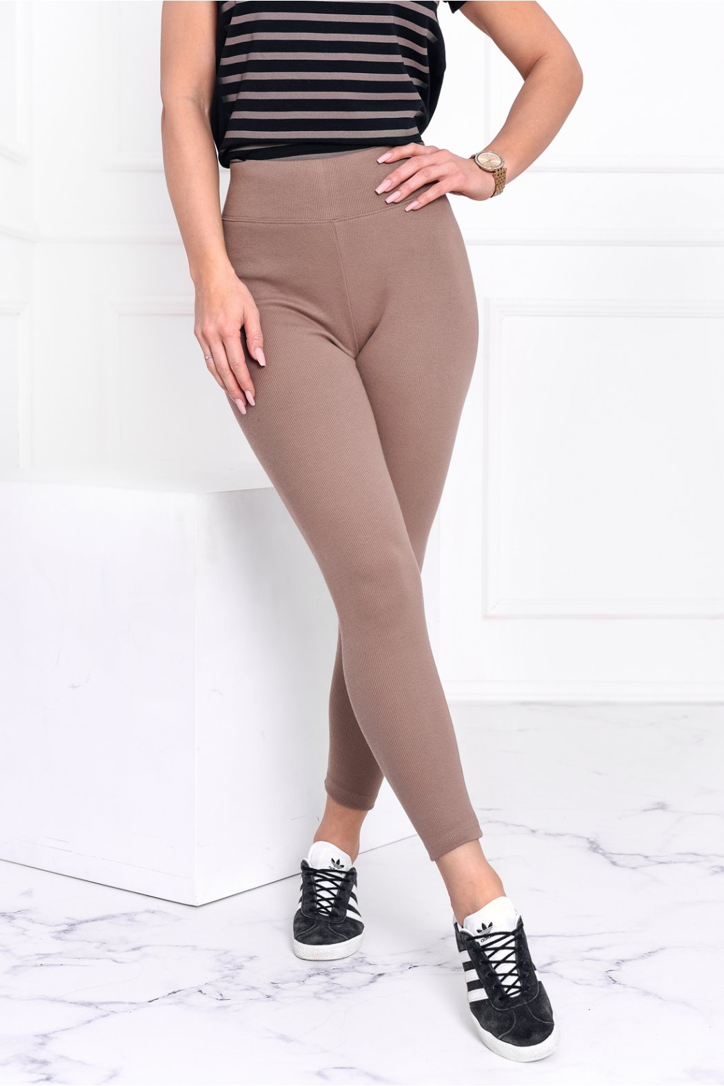 LEGGINSY DAMSKIE PRĄŻKOWANE LEA