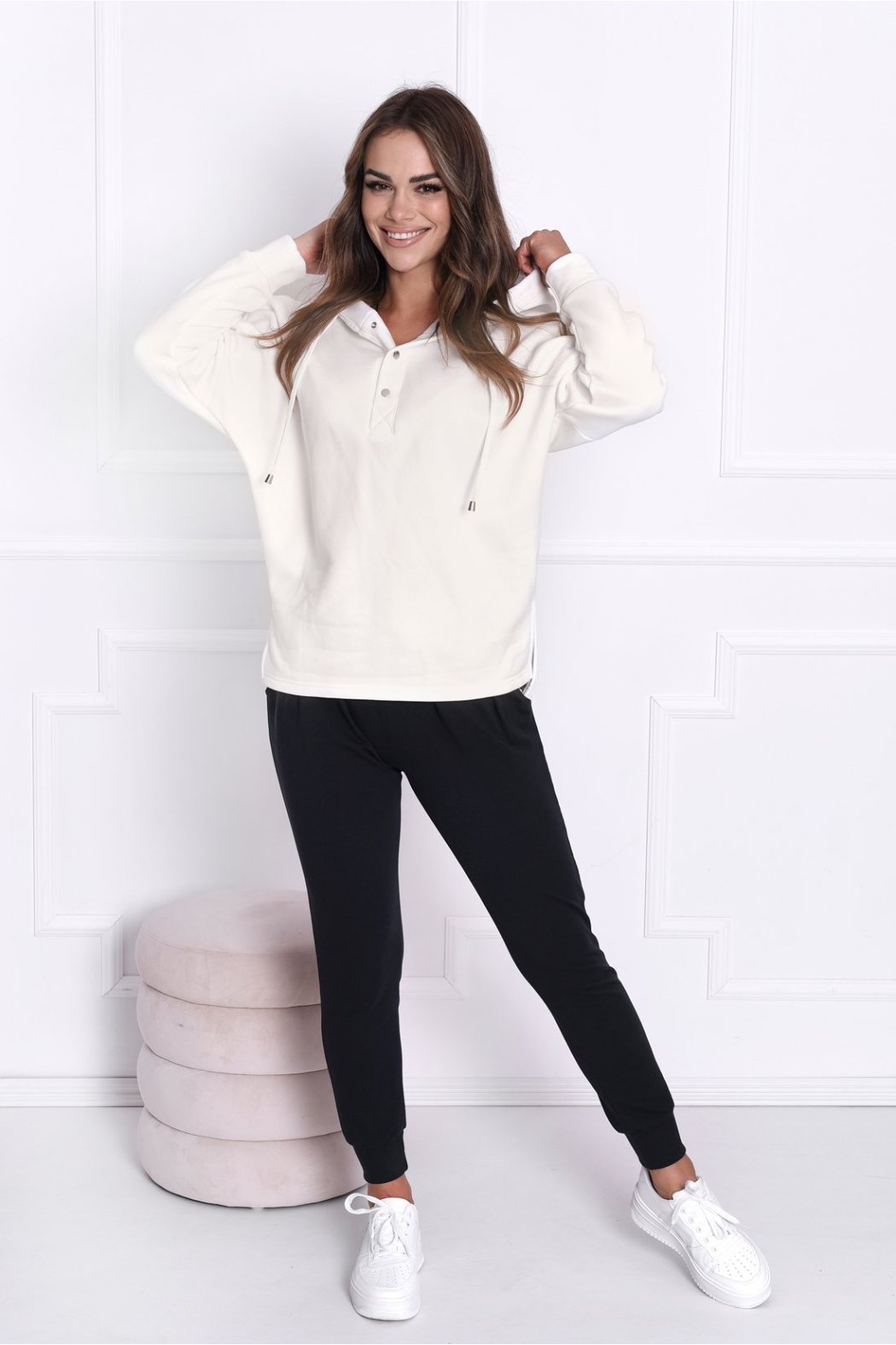 OCIEPLANA BLUZA DAMSKA Z KAPTUREM ENRICA