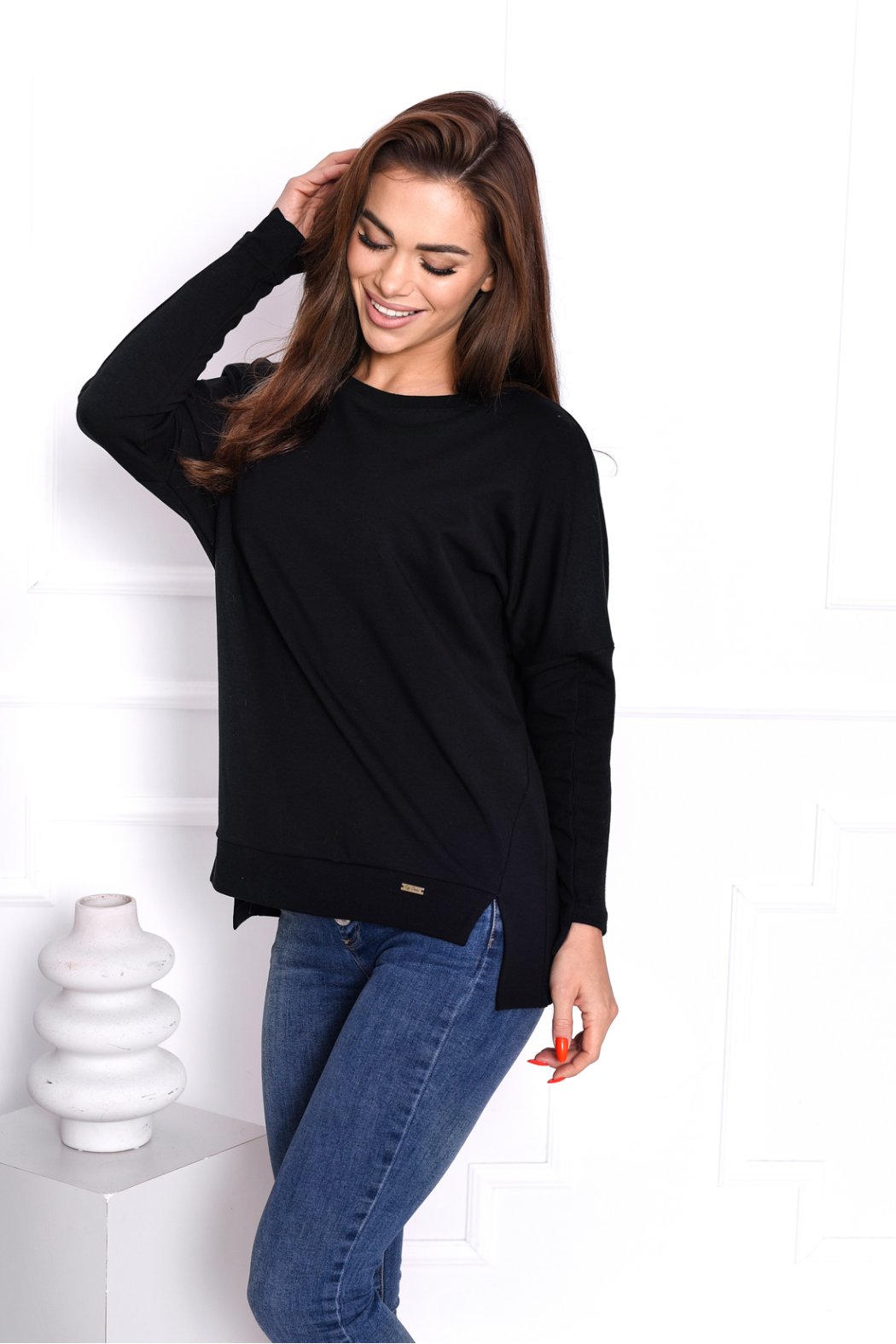 BLUZA DAMSKA Z ROZCIĘCIAMI...