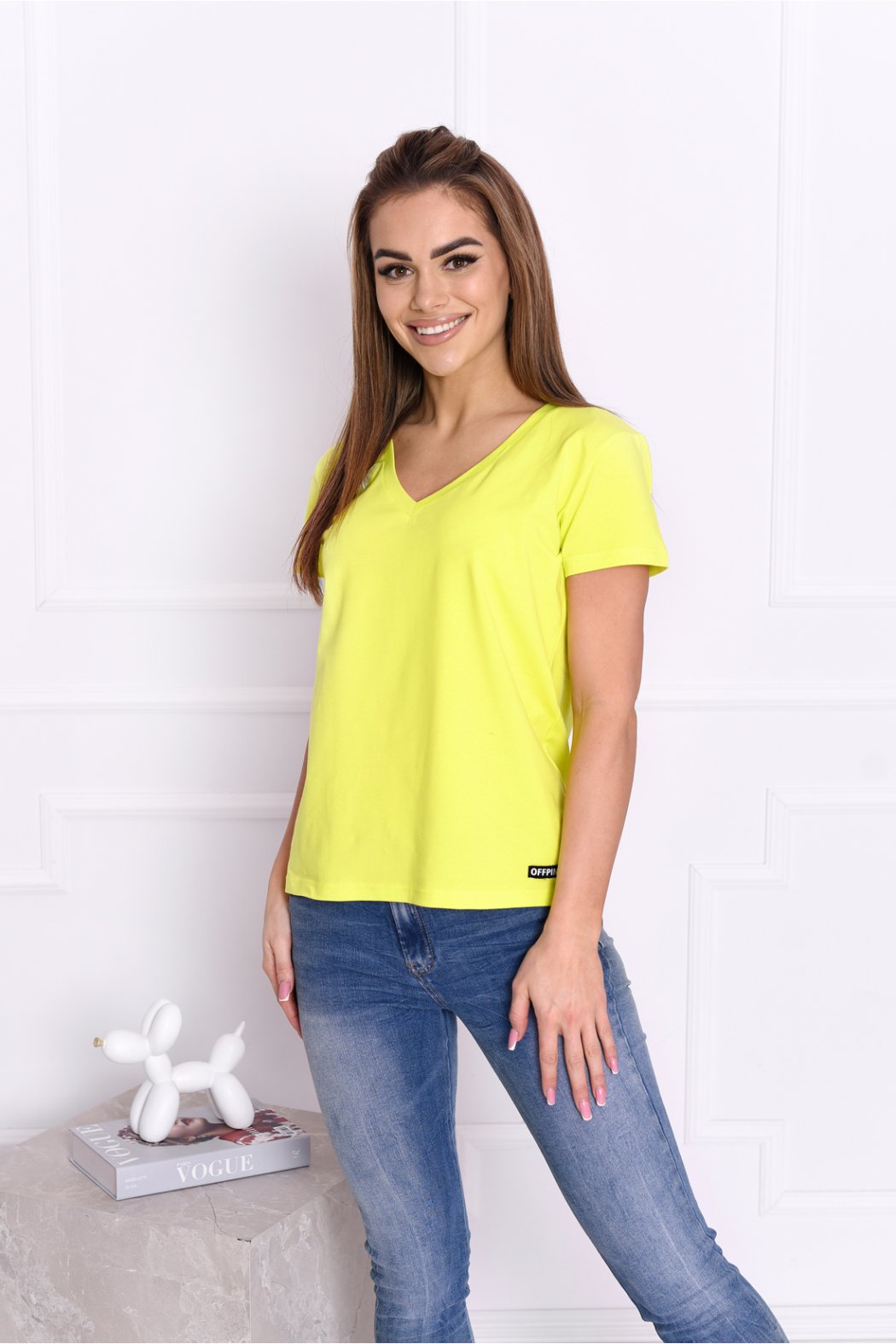 T-SHIRT DAMSKI Z DEKOLTEM W...