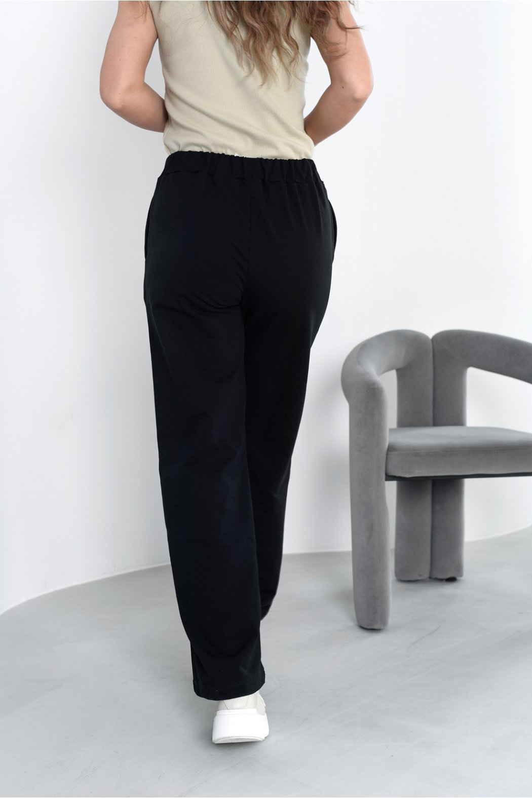 SPODNIE DAMSKIE Z SZEROKIMI NOGAWKAMI MOLLY