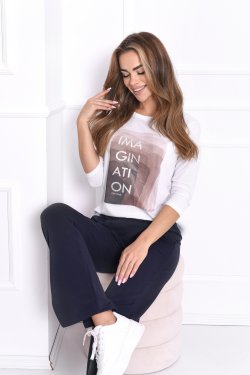 BLUZKA DAMSKA Z RĘKAWEM 3/4 I DUŻYM BŁYSZCZĄCYM NADRUKIEM JANETTE