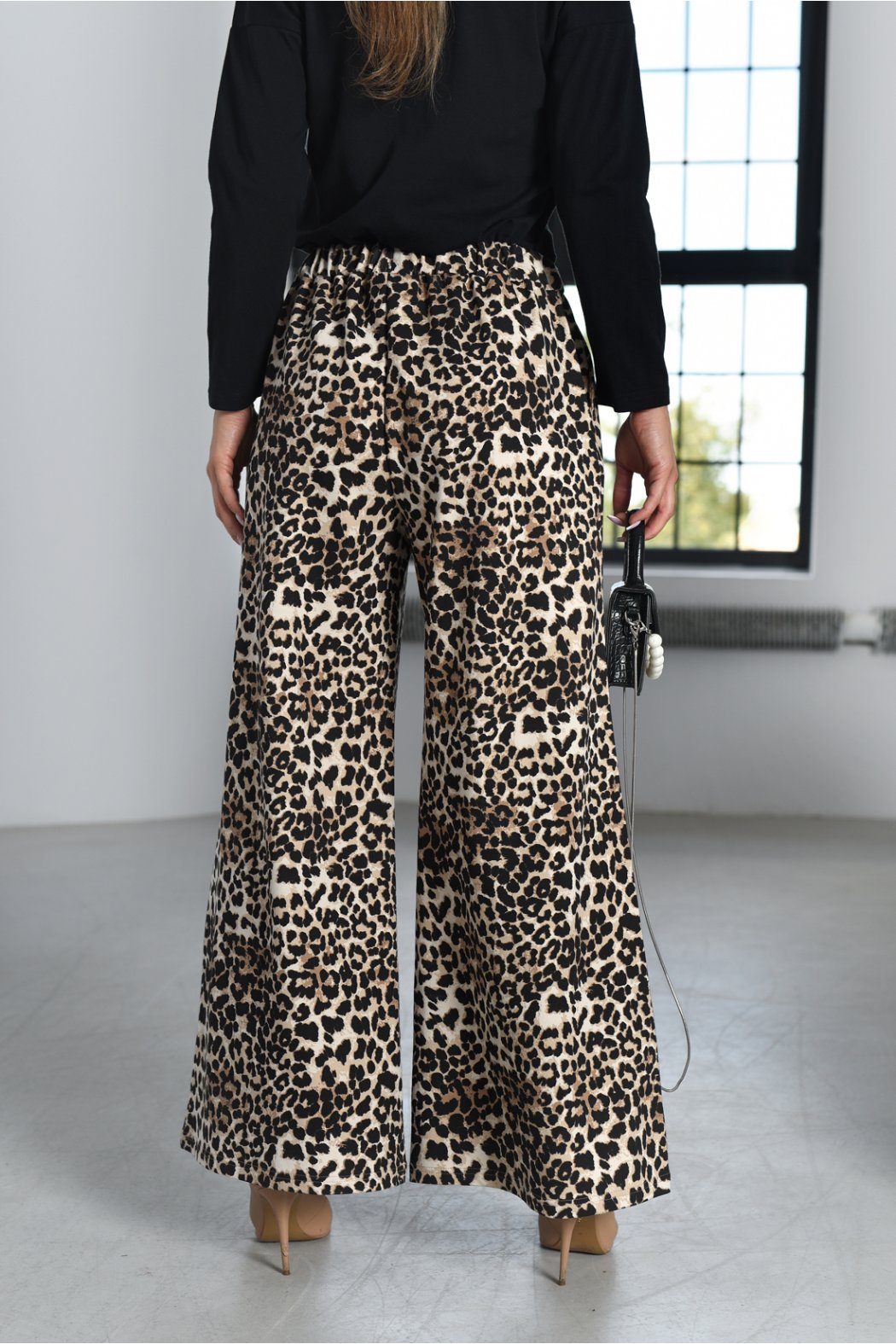 SPODNIE DAMSKIE Z SZEROKIMI NOGAWKAMI - PANTERKA