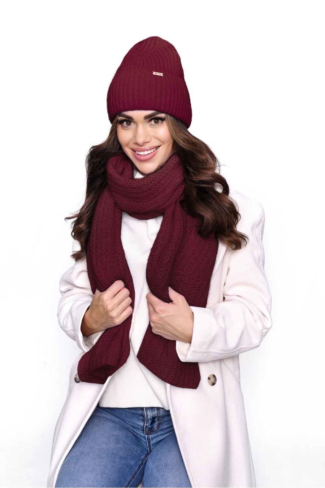 CZAPKA DAMSKA Z WYWINIĘCIEM...