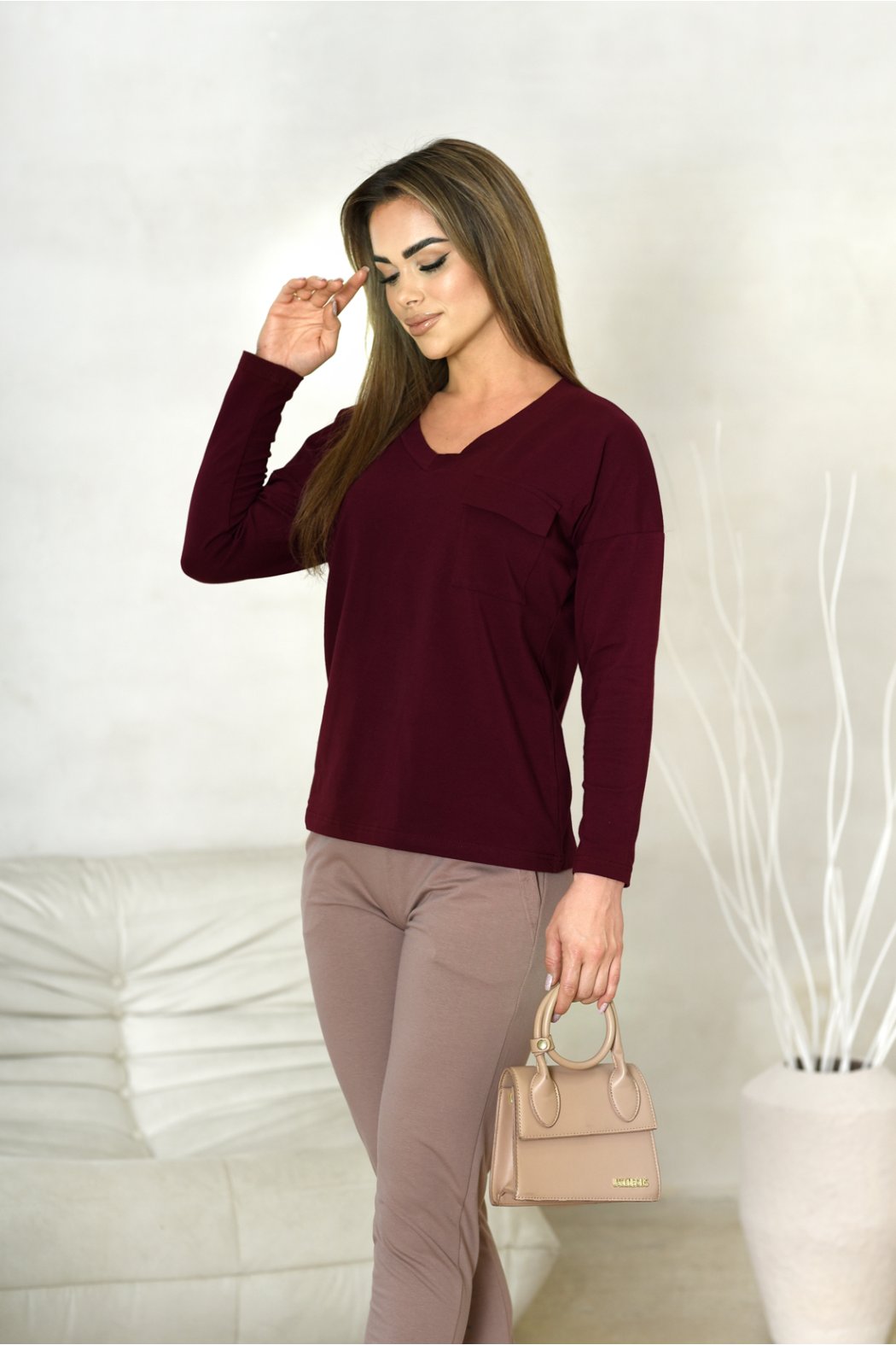 BLUZKA DAMSKA Z DŁUGIM...