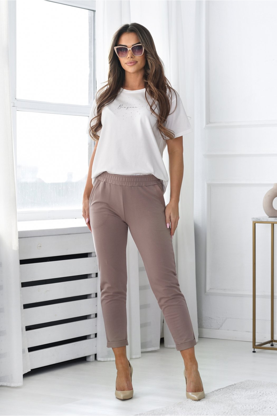 T-SHIRT DAMSKI Z APLIKACJĄ - DOTS