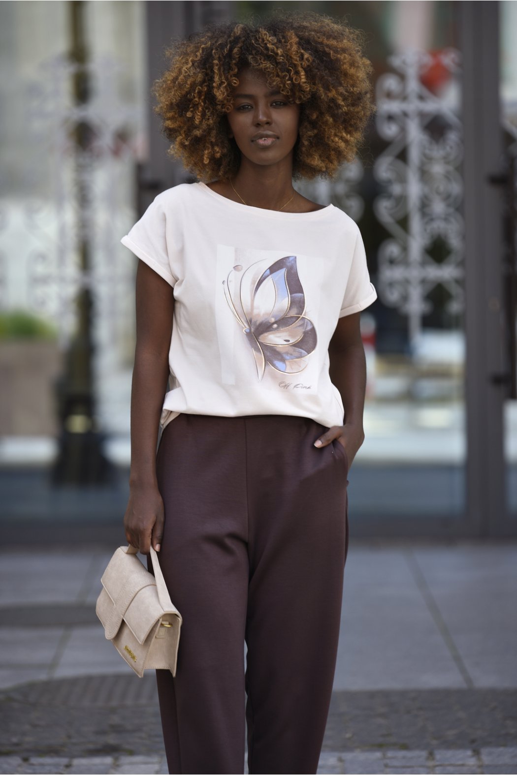 BLUZKA DAMSKA Z KRÓTKIM...