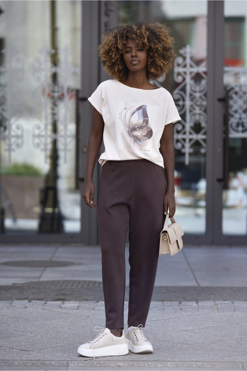 BLUZKA DAMSKA Z KRÓTKIM RĘKAWEM I NADRUKIEM - RANI