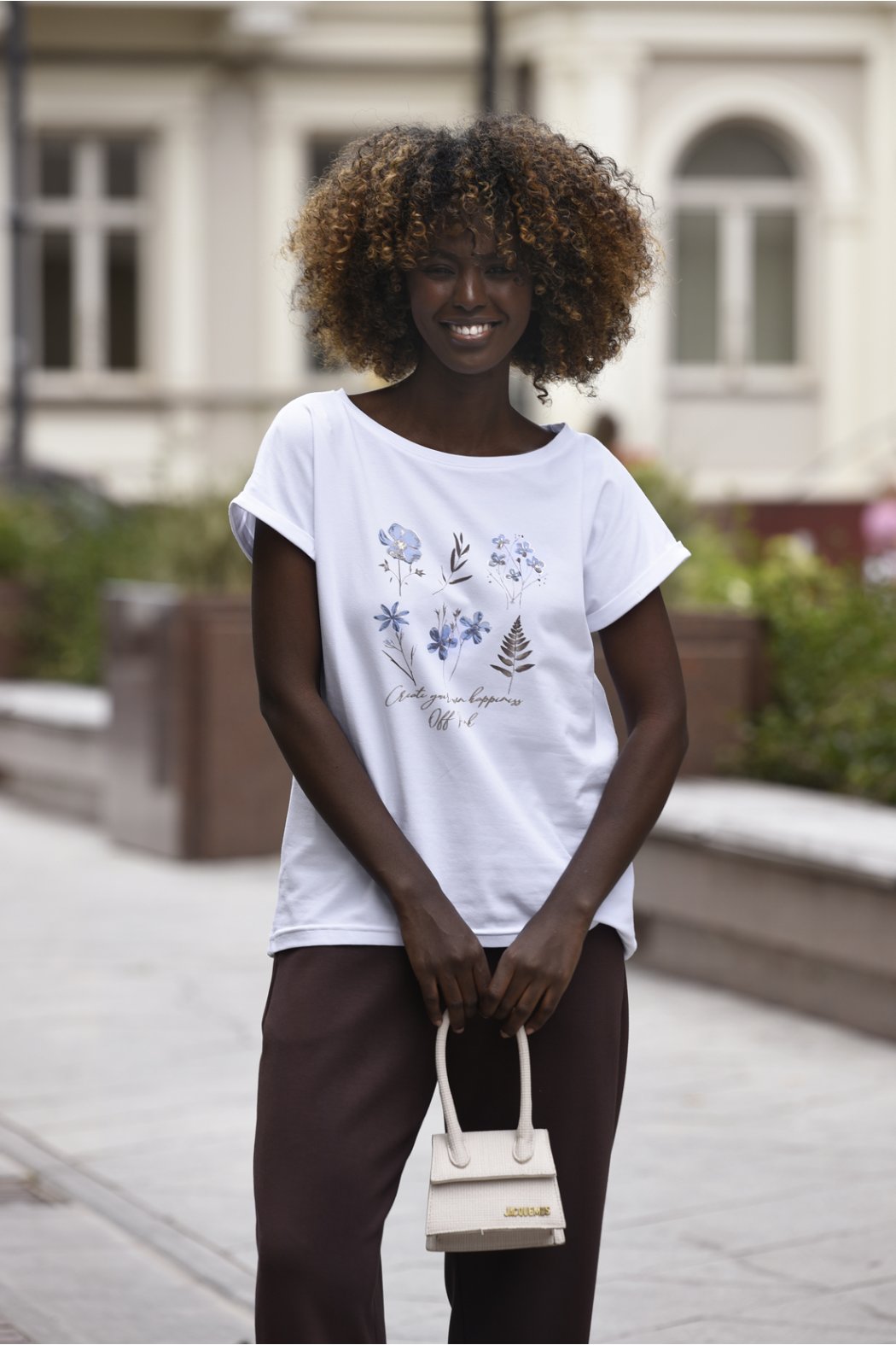 BLUZKA DAMSKA Z KRÓTKIM...