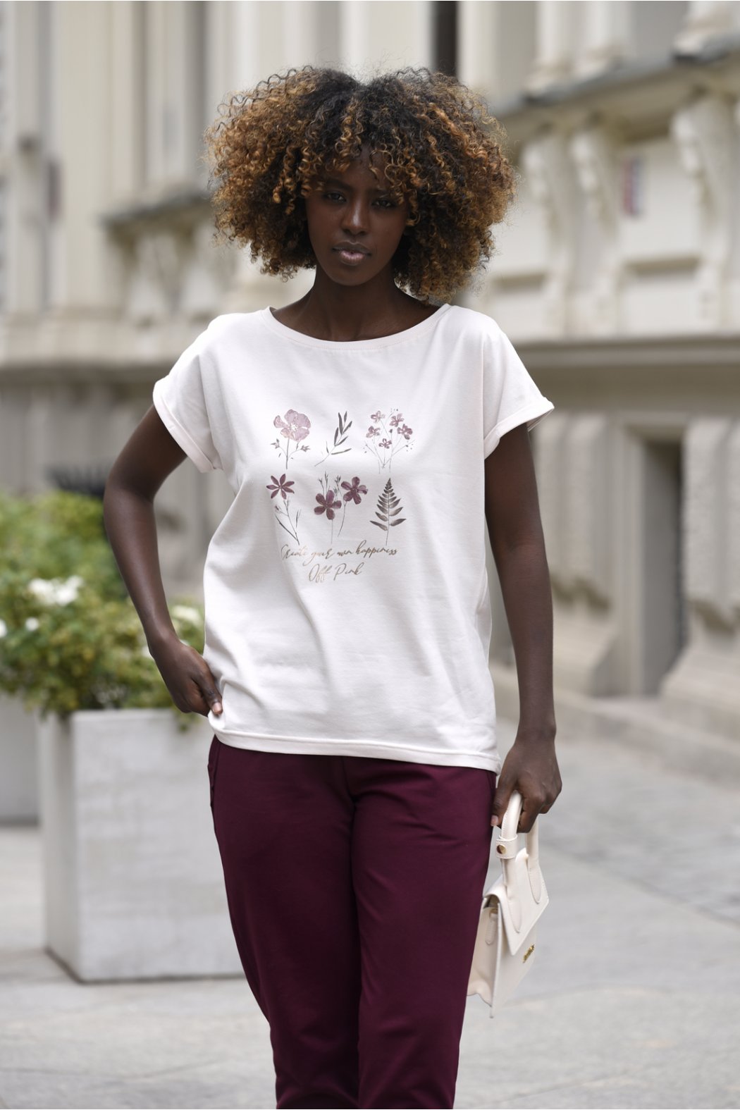 BLUZKA DAMSKA Z KRÓTKIM...