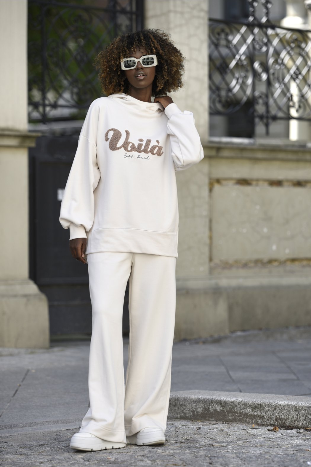 SPODNIE DAMSKIE Z SZEROKIMI...