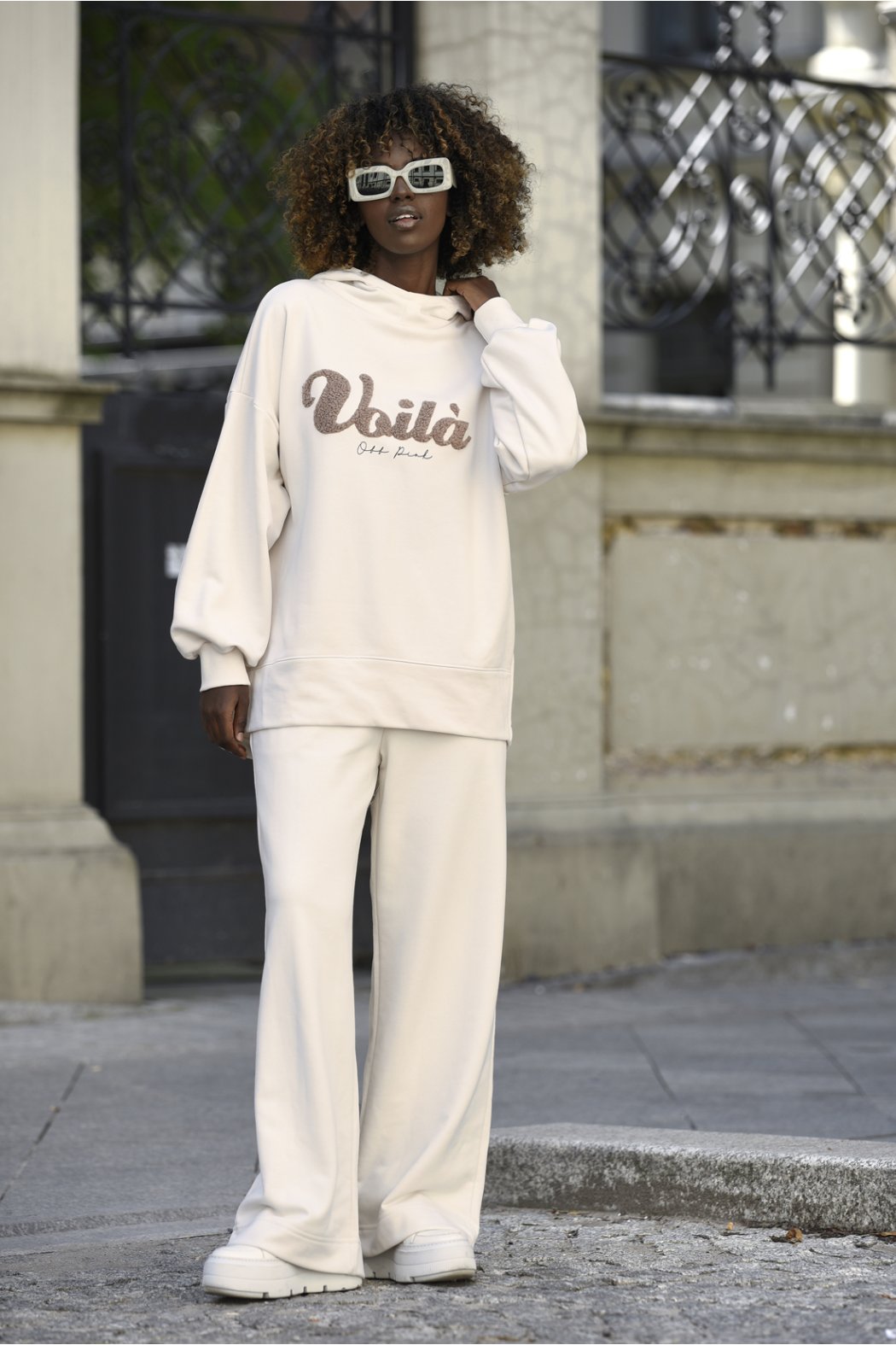 SPODNIE DAMSKIE Z SZEROKIMI...