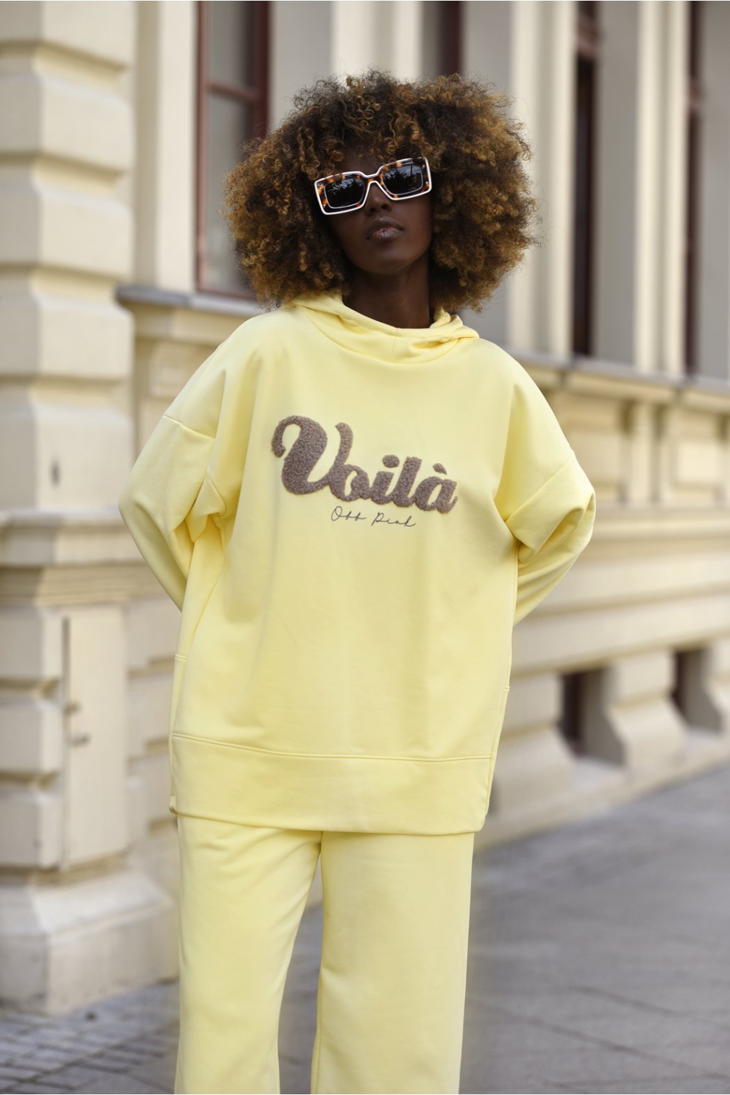 BLUZA DAMSKA Z KAPTUREM...