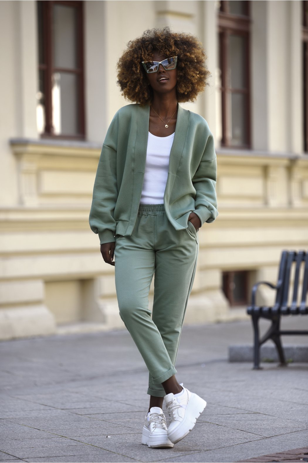 DAMSKA BAWEŁNIANA NARZUTKA BLEZER Z KIESZENIAMI - TONIA