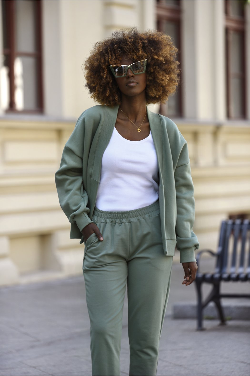 DAMSKA BAWEŁNIANA NARZUTKA BLEZER Z KIESZENIAMI - TONIA