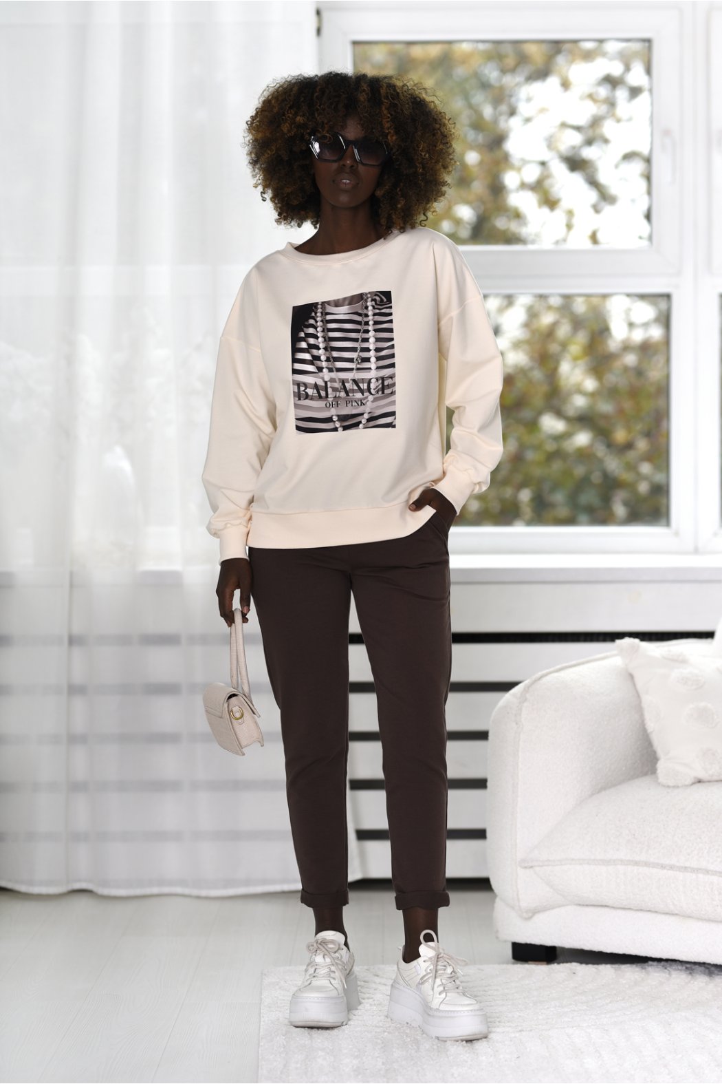 BLUZA DAMSKA Z NADRUKIEM -...