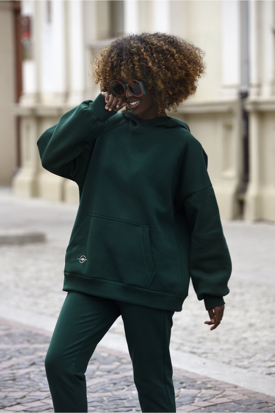 GRUBA BLUZA DAMSKA Z KAPTUREM KIESZEŃ KANGUREK DŁUGI RĘKAW - OLIMPIA