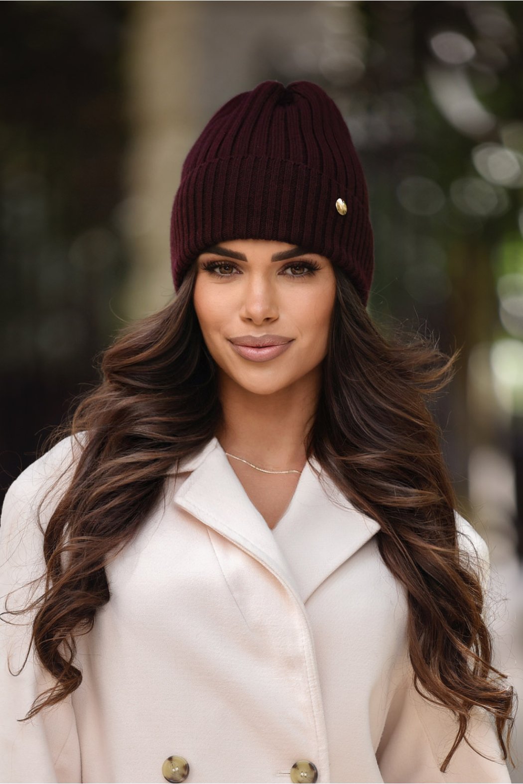 CZAPKA DAMSKA Z WEŁNY...