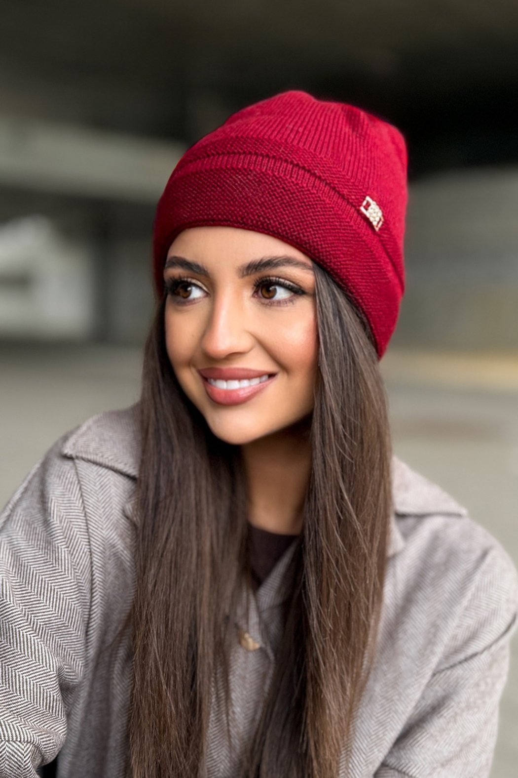 CZAPKA DAMSKA Z WEŁNY...