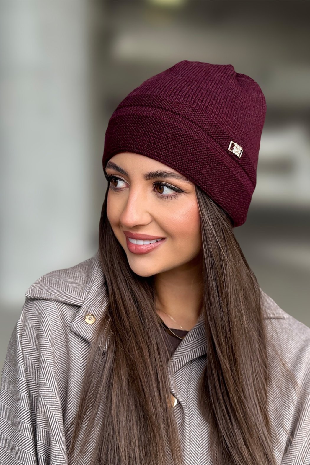 CZAPKA DAMSKA Z WEŁNY...