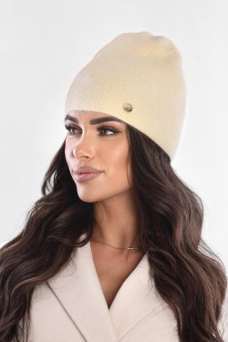 CZAPKA DAMSKA Z DODATKIEM ANGORY P083