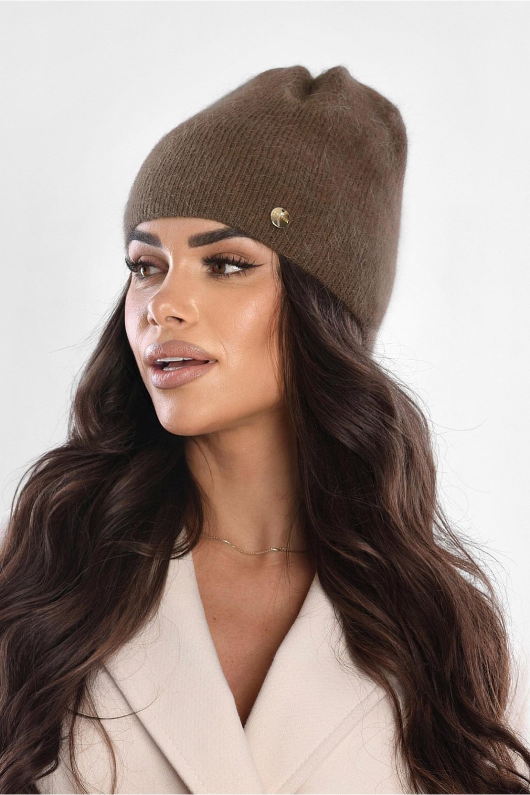 CZAPKA DAMSKA Z DODATKIEM...