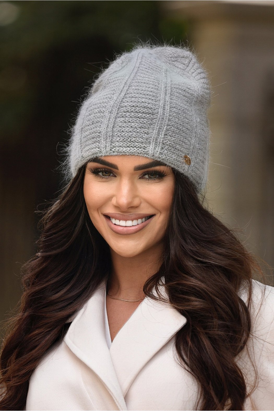 CZAPKA DAMSKA Z DODATKIEM...