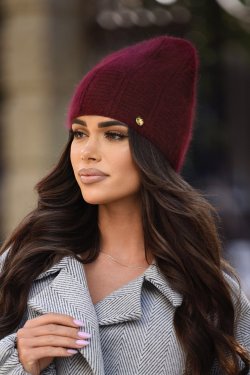 CZAPKA DAMSKA Z DODATKIEM ANGORY P084