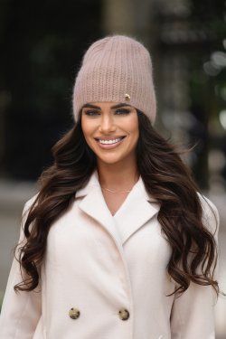 CZAPKA DAMSKA Z DODATKIEM ANGORY P085