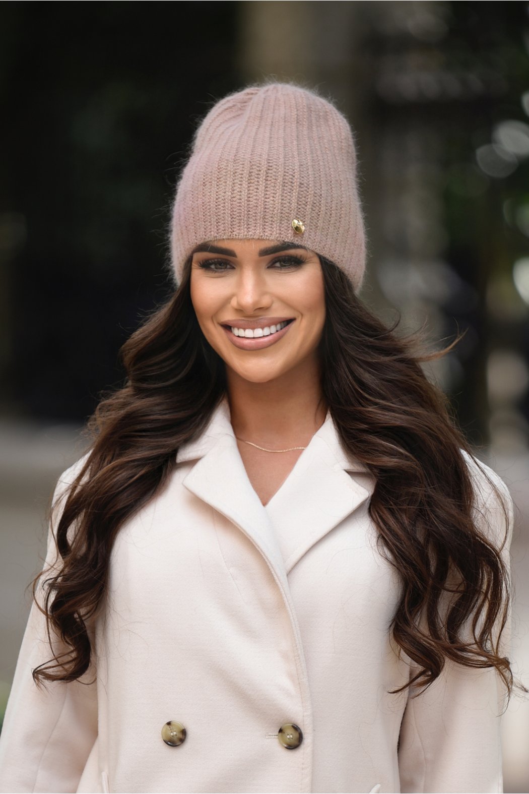 CZAPKA DAMSKA Z DODATKIEM...