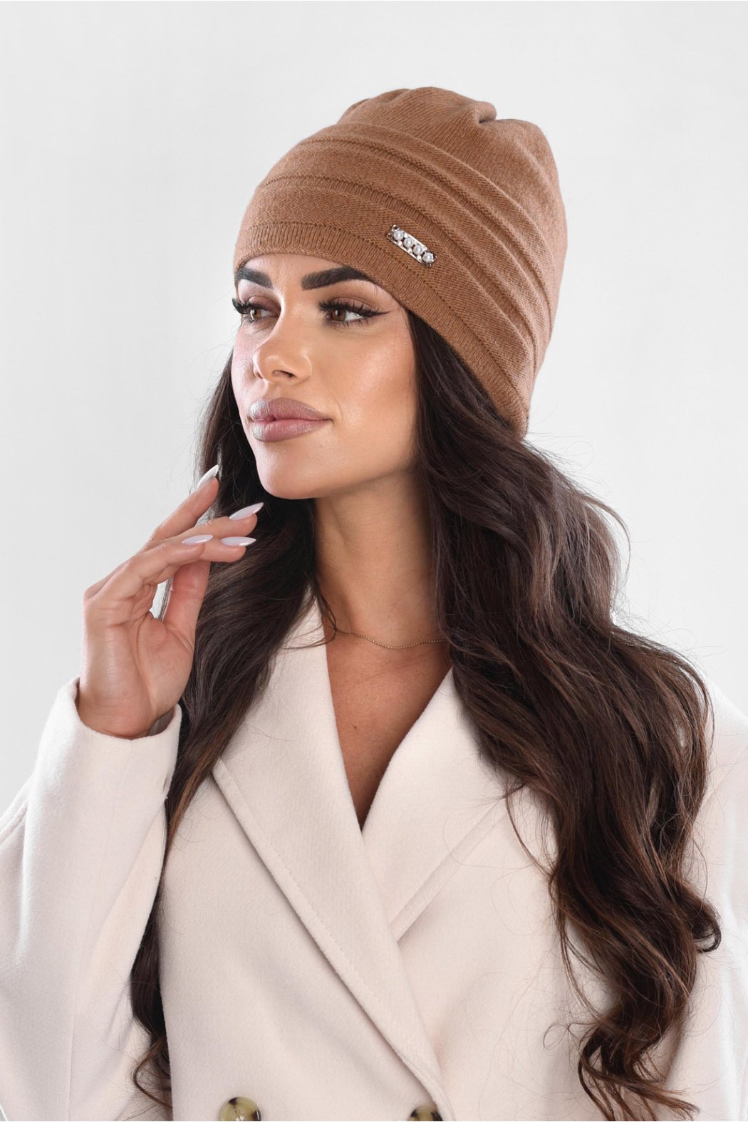 CZAPKA DAMSKA Z DODATKIEM...