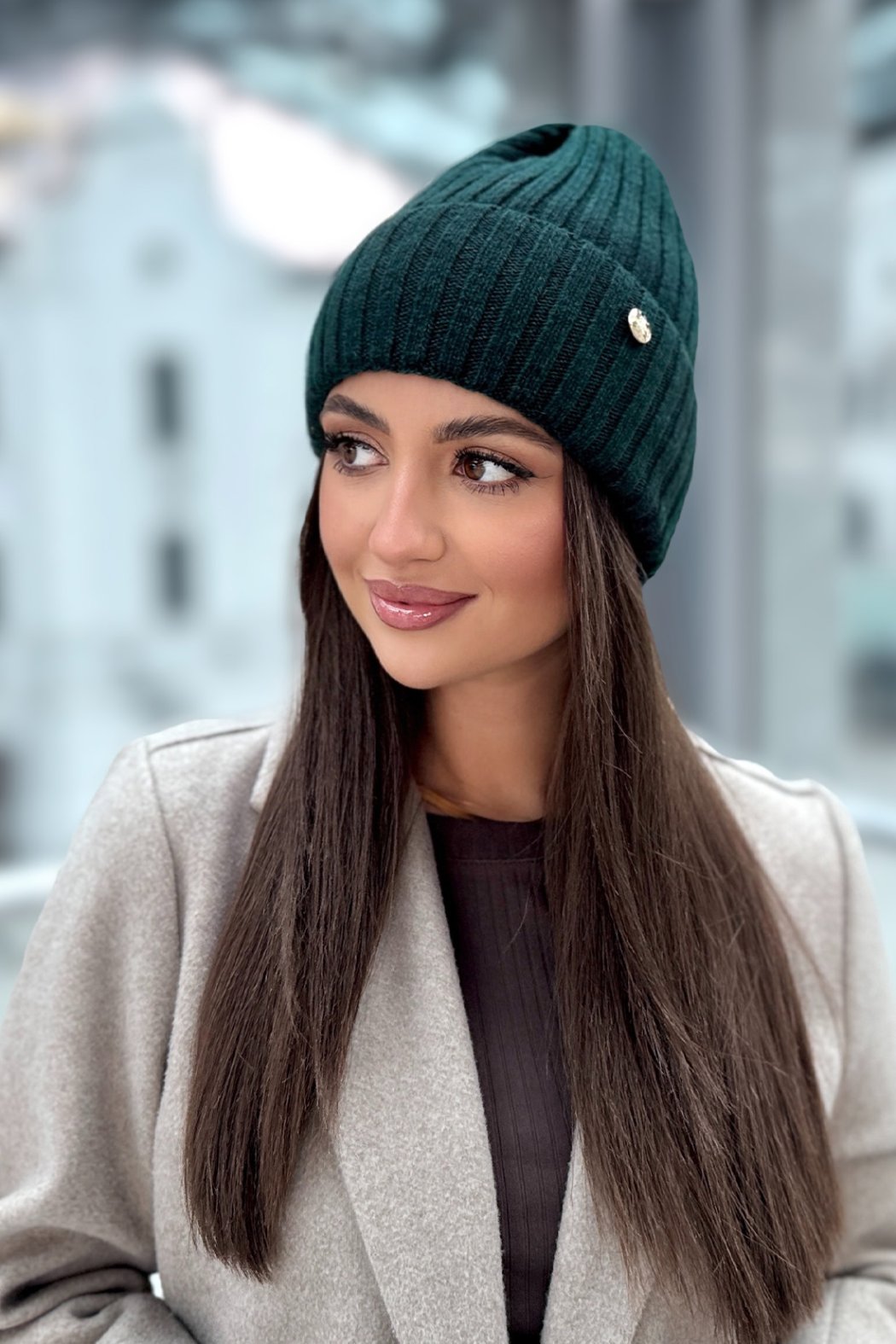 CZAPKA DAMSKA Z DODATKIEM...