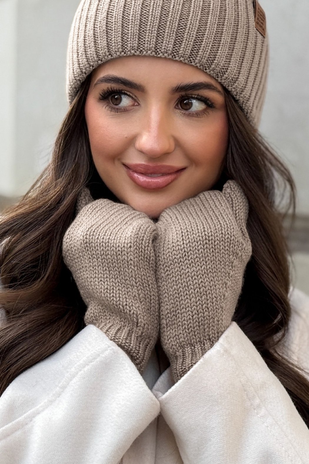 RĘKAWICZKI DAMSKIE Z WEŁNY...