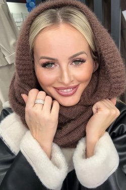 KOMIN Z KAPTUREM DAMSKI 48/495