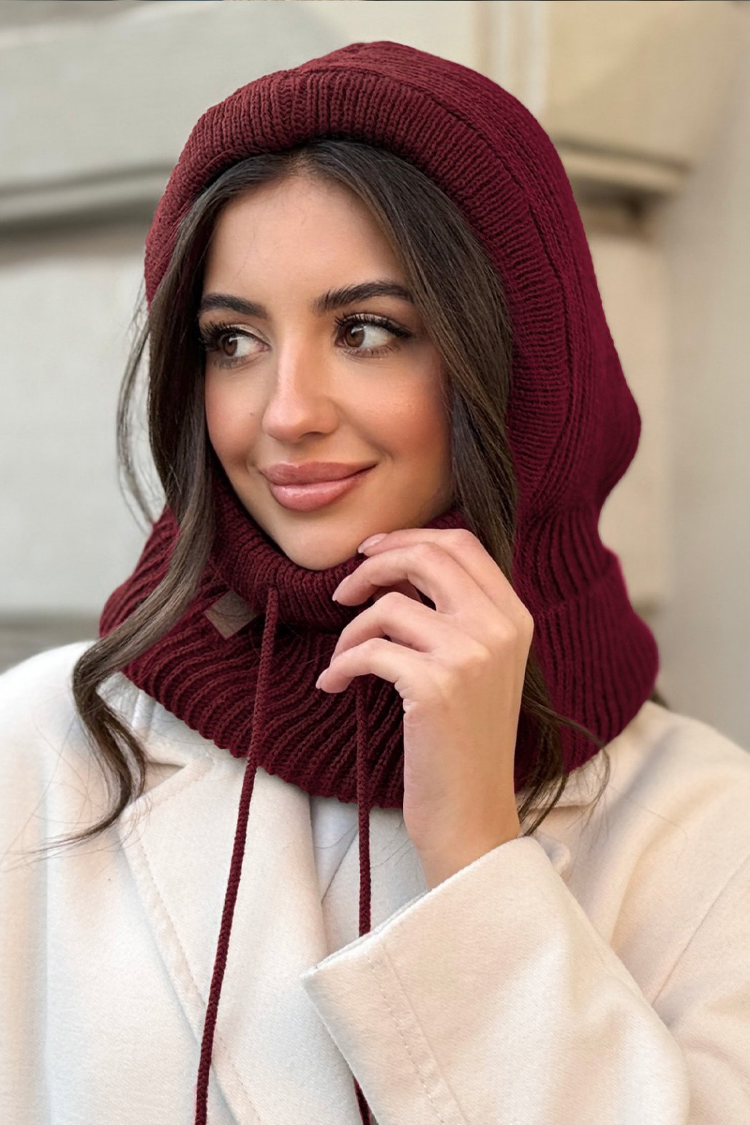 KOMIN Z KAPTUREM DAMSKI...