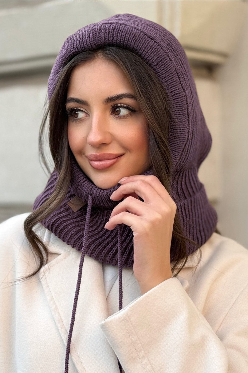 KOMIN Z KAPTUREM DAMSKI...