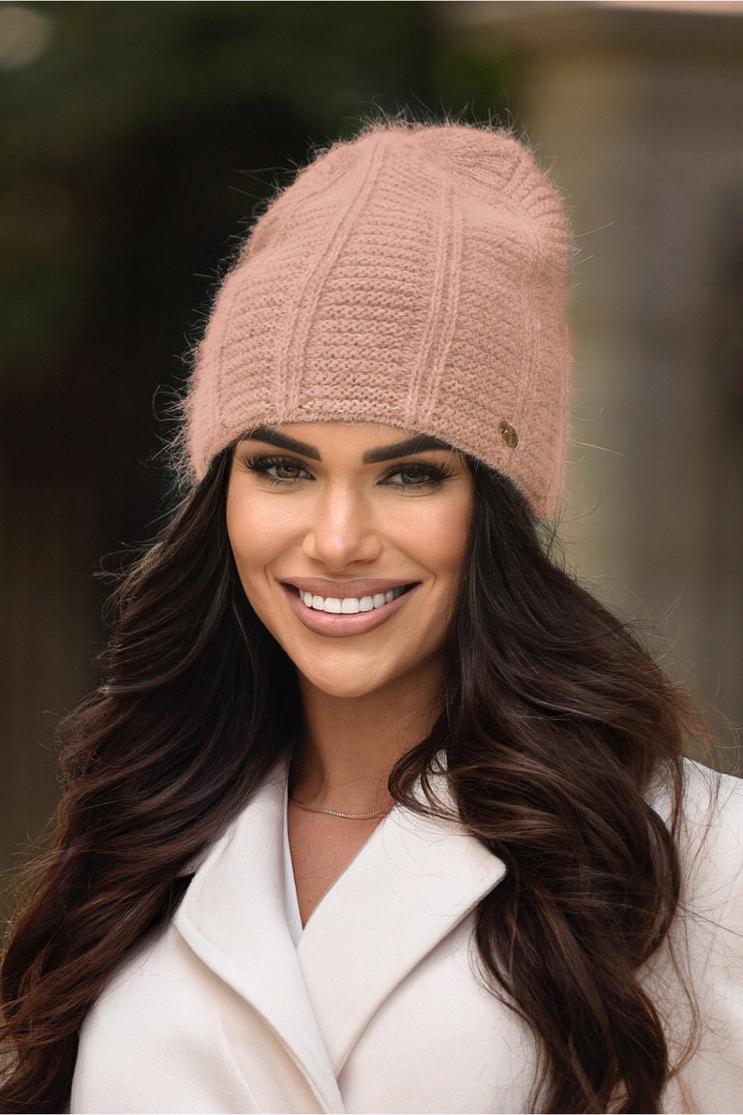 CZAPKA DAMSKA Z DODATKIEM...