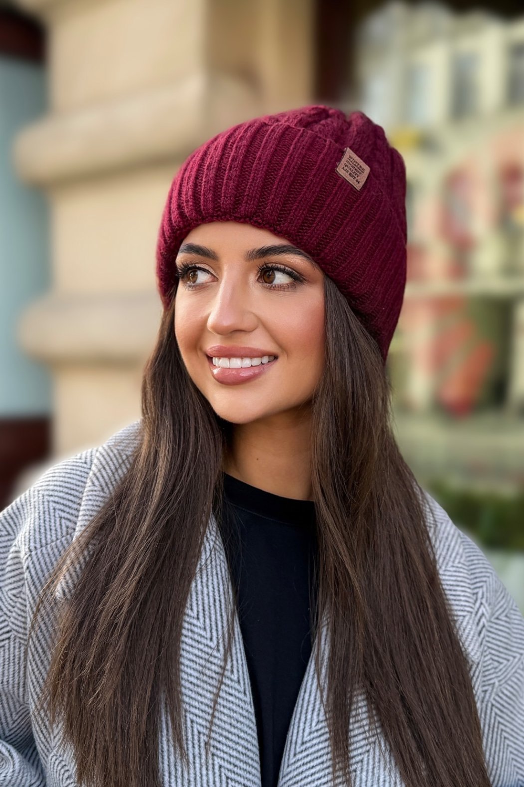 CZAPKA DAMSKA Z DODATKIEM...