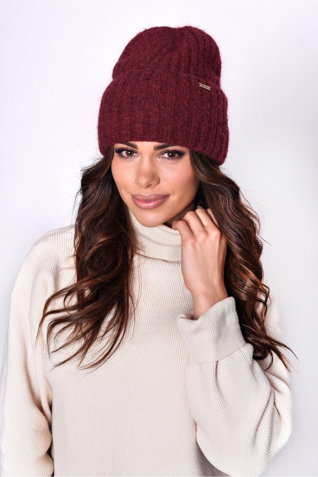 CZAPKA DAMSKA P029 - Bordowy