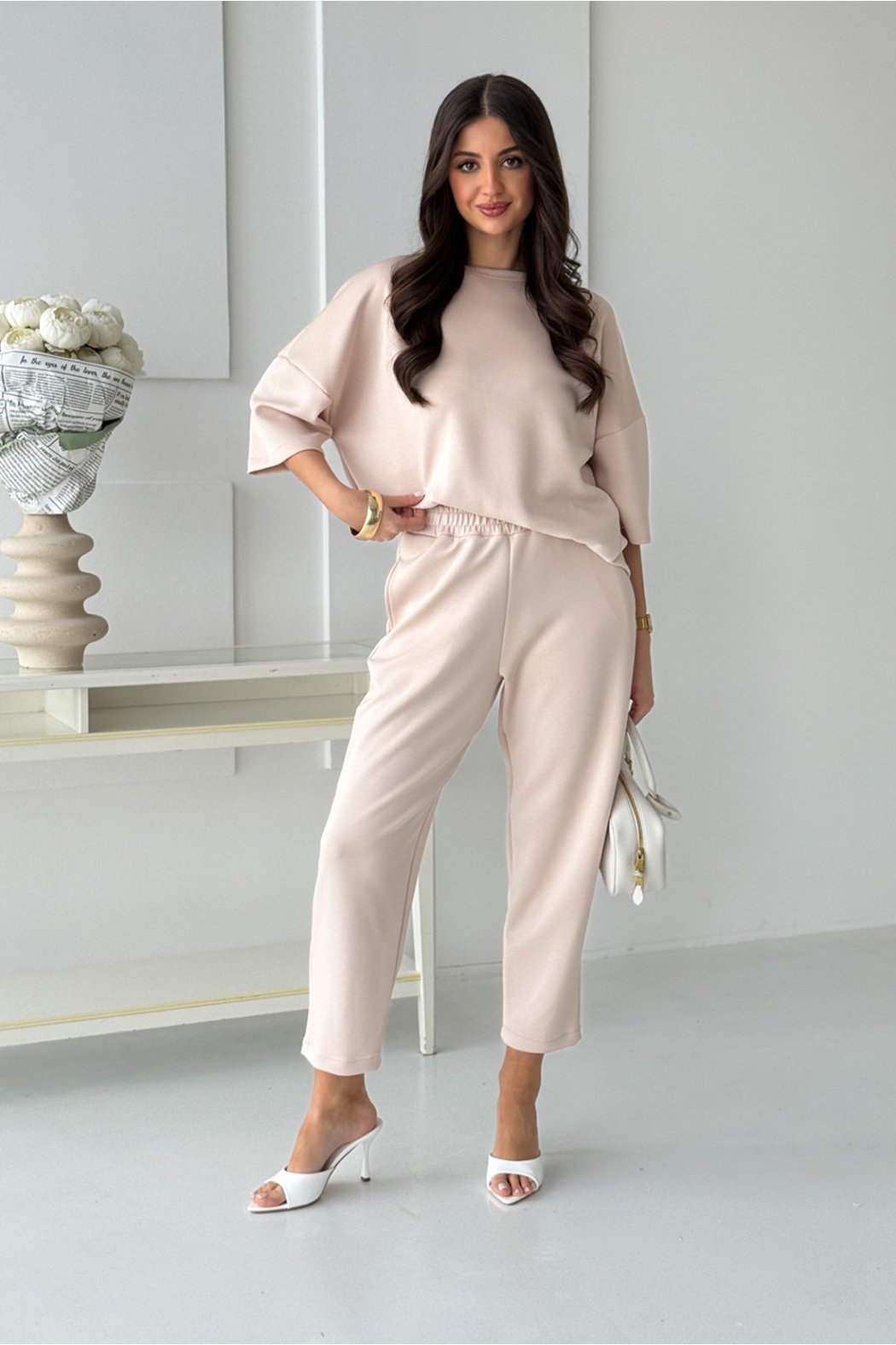 BLUZKA DAMSKA Z MIĘKKIEJ...