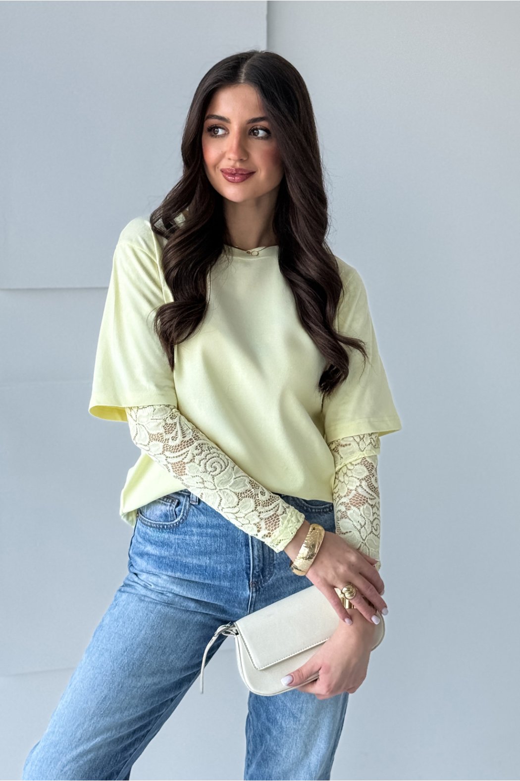 BLUZKA DAMSKA Z KORONKOWYM...