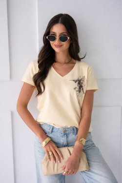 T-SHIRT DAMSKI Z NADRUKIEM DEKOLT W SEREK - ALLURIE