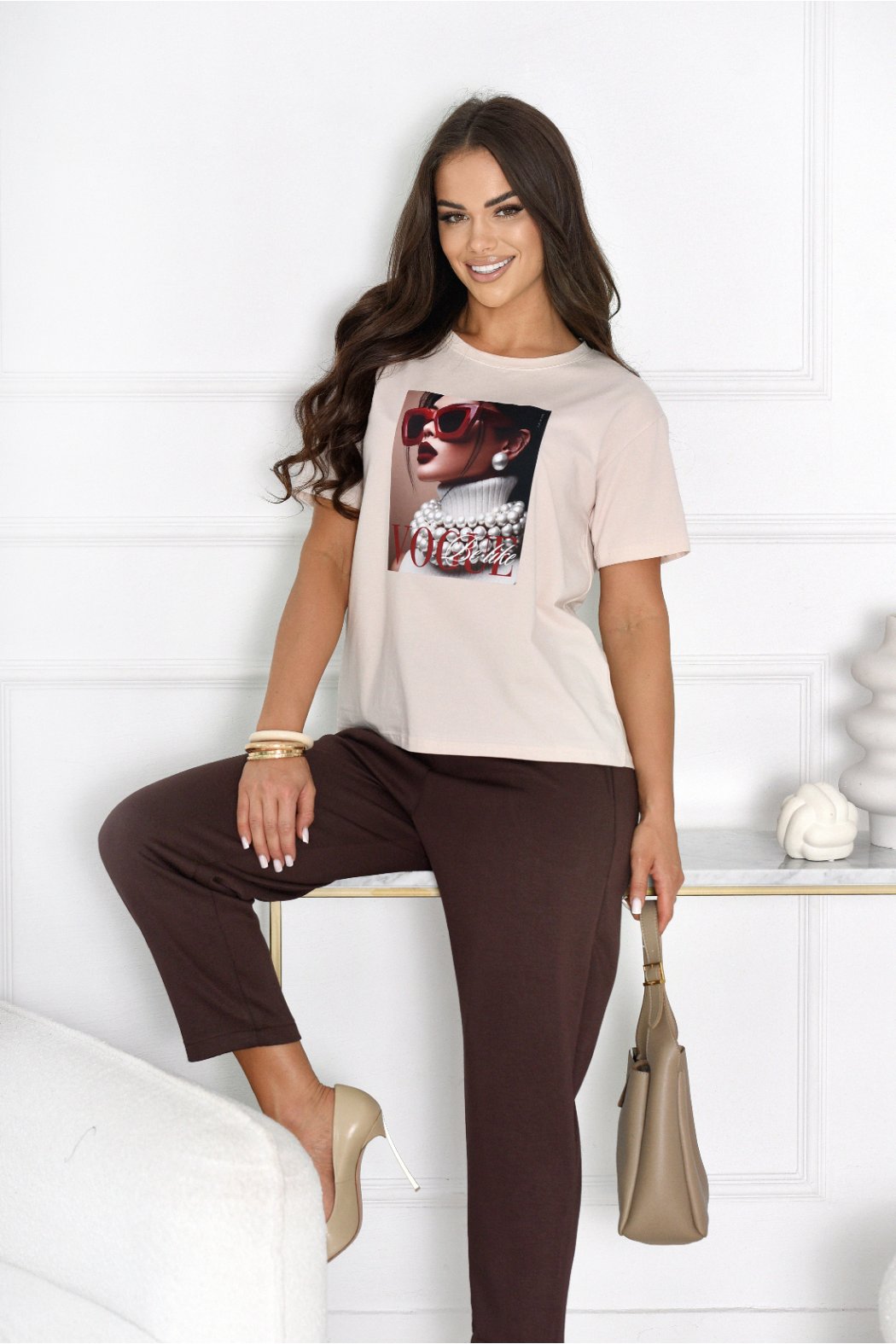 T-SHIRT Z NADRUKIEM VOUGE -...