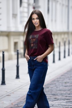 T-SHIRT Z NADRUKIEM ROMANCE