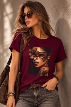 T-SHIRT Z NADRUKIEM AMAYA